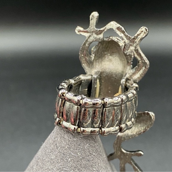 Sparkly Frog Stretch Ring Size 8 - Picture 5 of 17